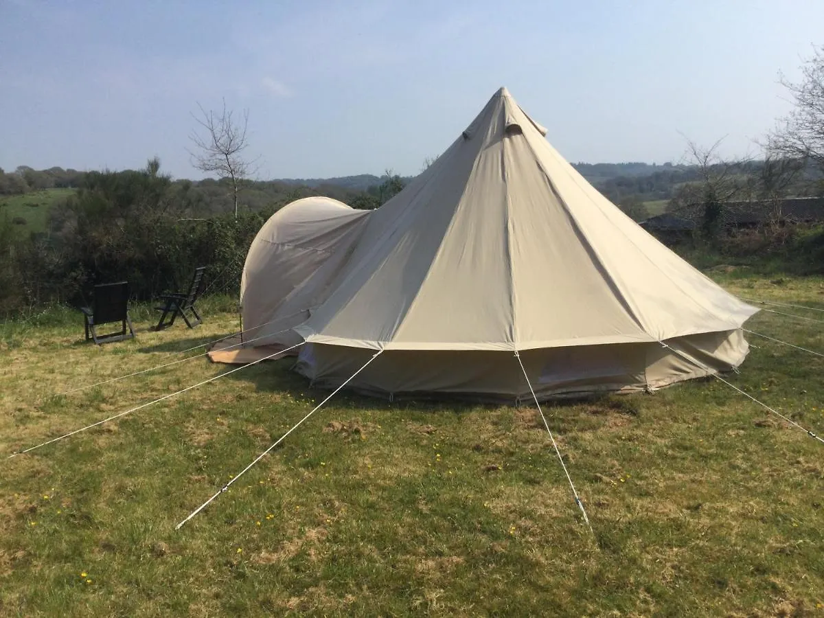 Ecocamping D Hacadour Mellionnec 0*,